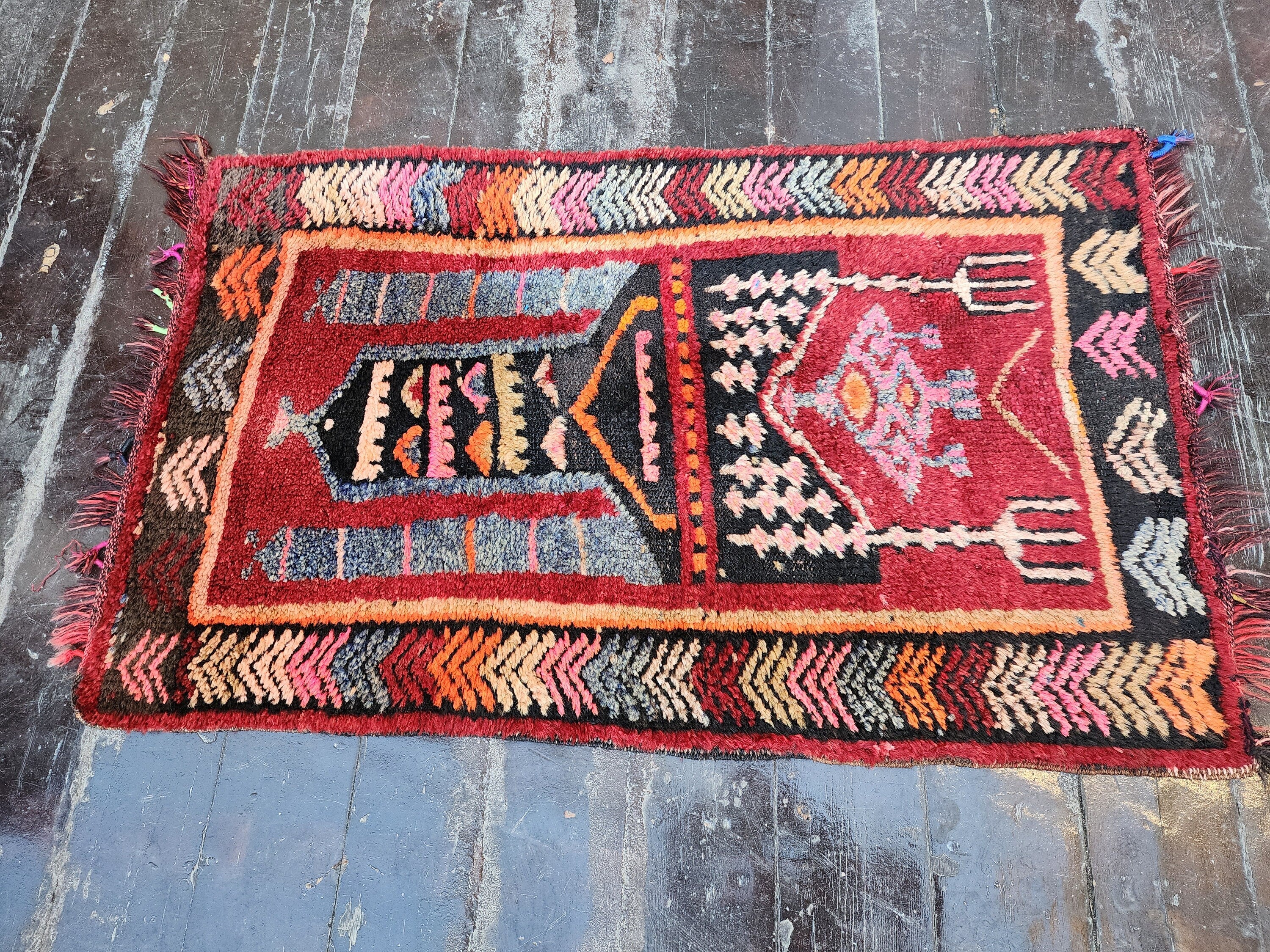 Vintage Turkish Rug, Antalya Rug, Tribal Nomadic Handmade Organic Wool Rug, Bohemian Style Rustic Decor Living Room Rug, Rug 3'9'' x 2'4''